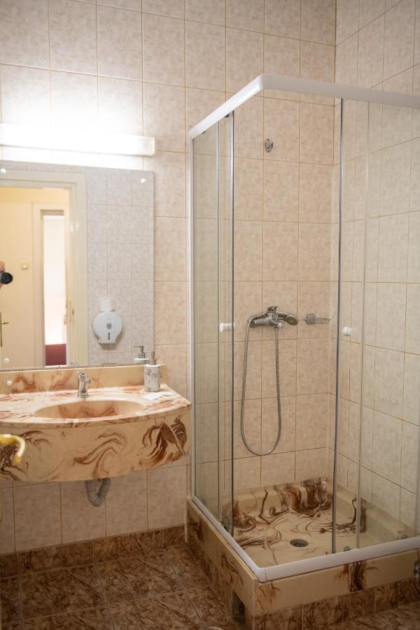 Hotel Panoramic Râmnicu Vâlcea Eksteriør billede