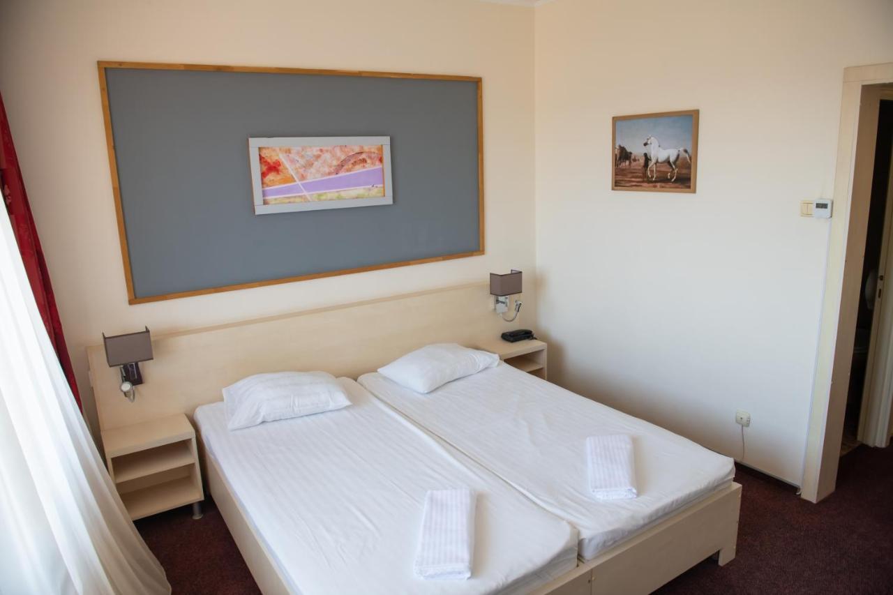 Hotel Panoramic Râmnicu Vâlcea Eksteriør billede