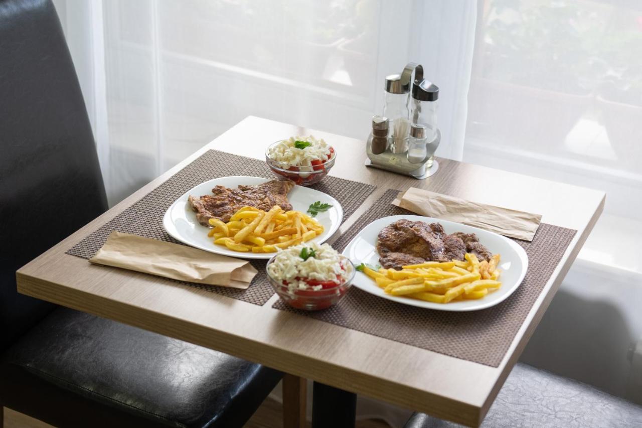 Hotel Panoramic Râmnicu Vâlcea Eksteriør billede