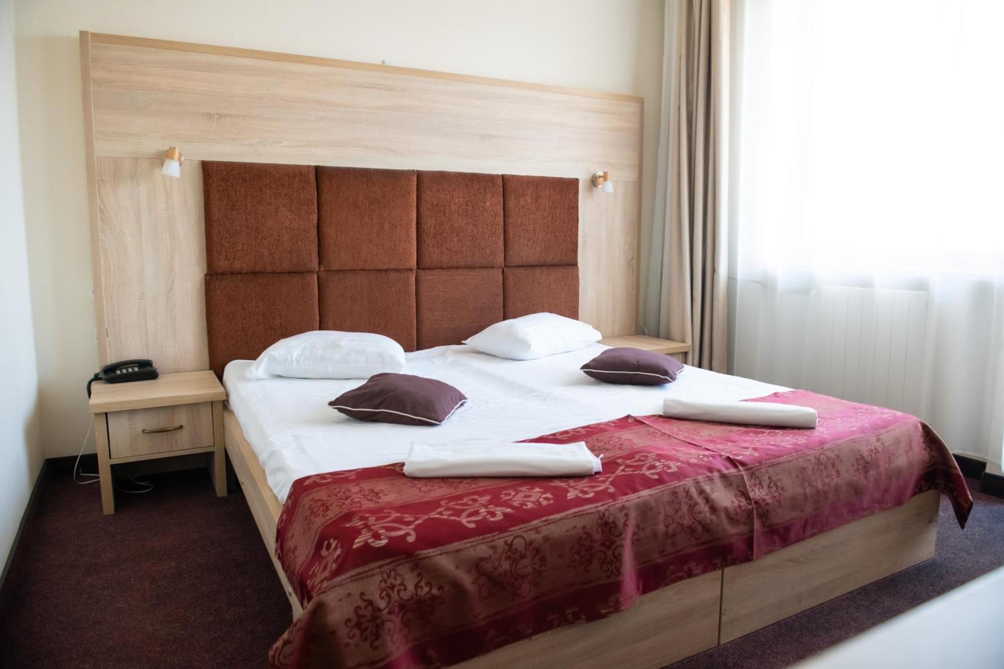 Hotel Panoramic Râmnicu Vâlcea Eksteriør billede